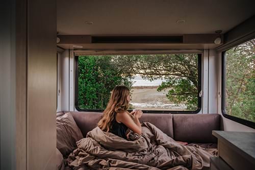 Apollo Euro Quest image 2420